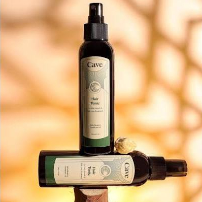 Cave Hair Tonic perawatan rambut yang membantu menutrisi, mengurangi kerontokan, dan merangsang pertumbuhan rambut dengan kandungan Biotin dan Minyak Kemiri — foto 4